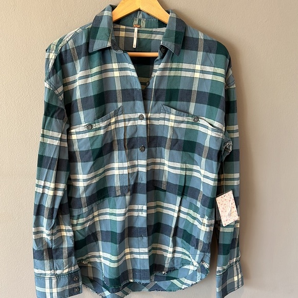 Free People | Loveland Plaid Frayed‎ Hem Shirt *NWT xs - Picture 3 of 9